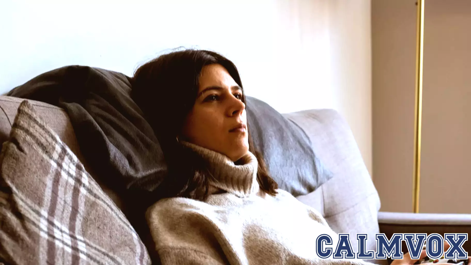 Psychology says the most dangerous form of loneliness isn’t being alone. It’s being surrounded by people while performing a version of yourself that none of them would recognize if they saw you at home on a Sunday afternoon.